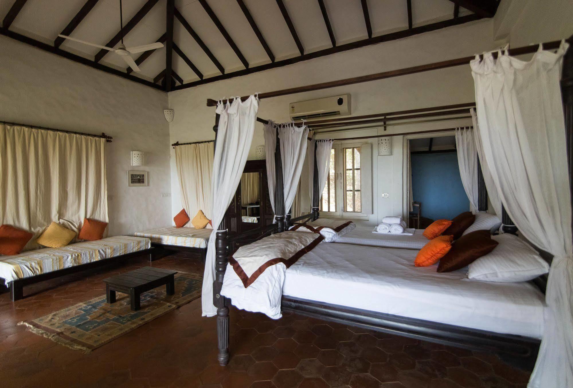 Wildflower Villas - All Villa Hotel, Family Run Candolim Dış mekan fotoğraf